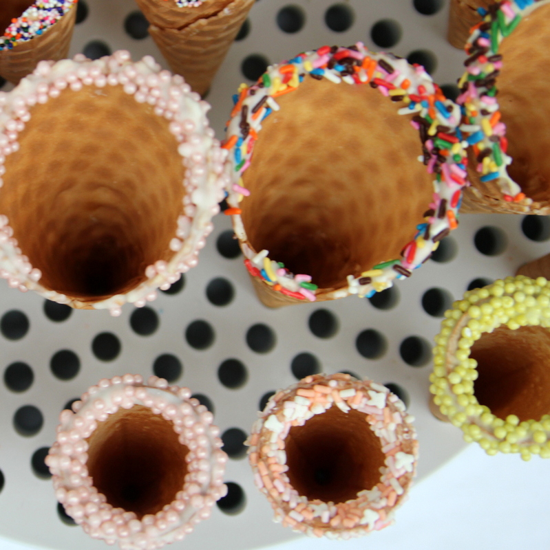 how to make sprinkle dipped ice cream cones