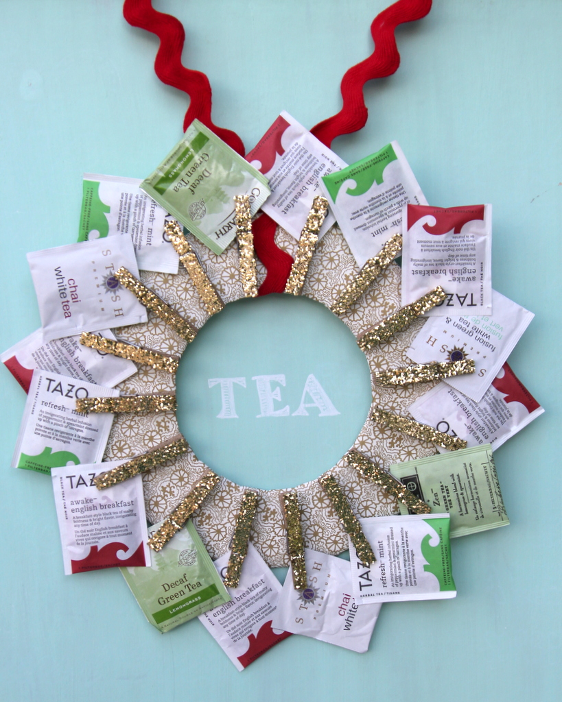 handmade gift idea- DIY tea wreath