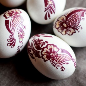 Temporary tattoos to decorate easter eggs