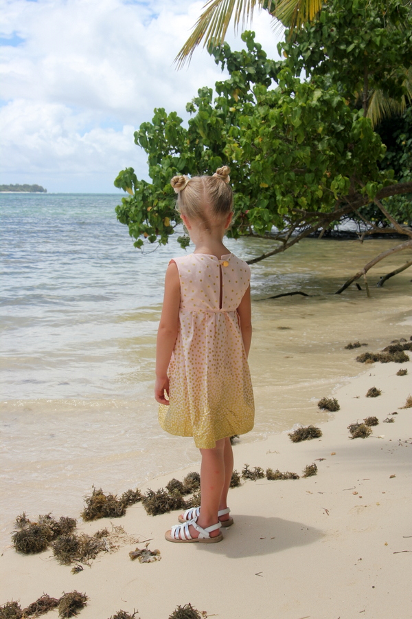 little girl's sparkle dress tutorial