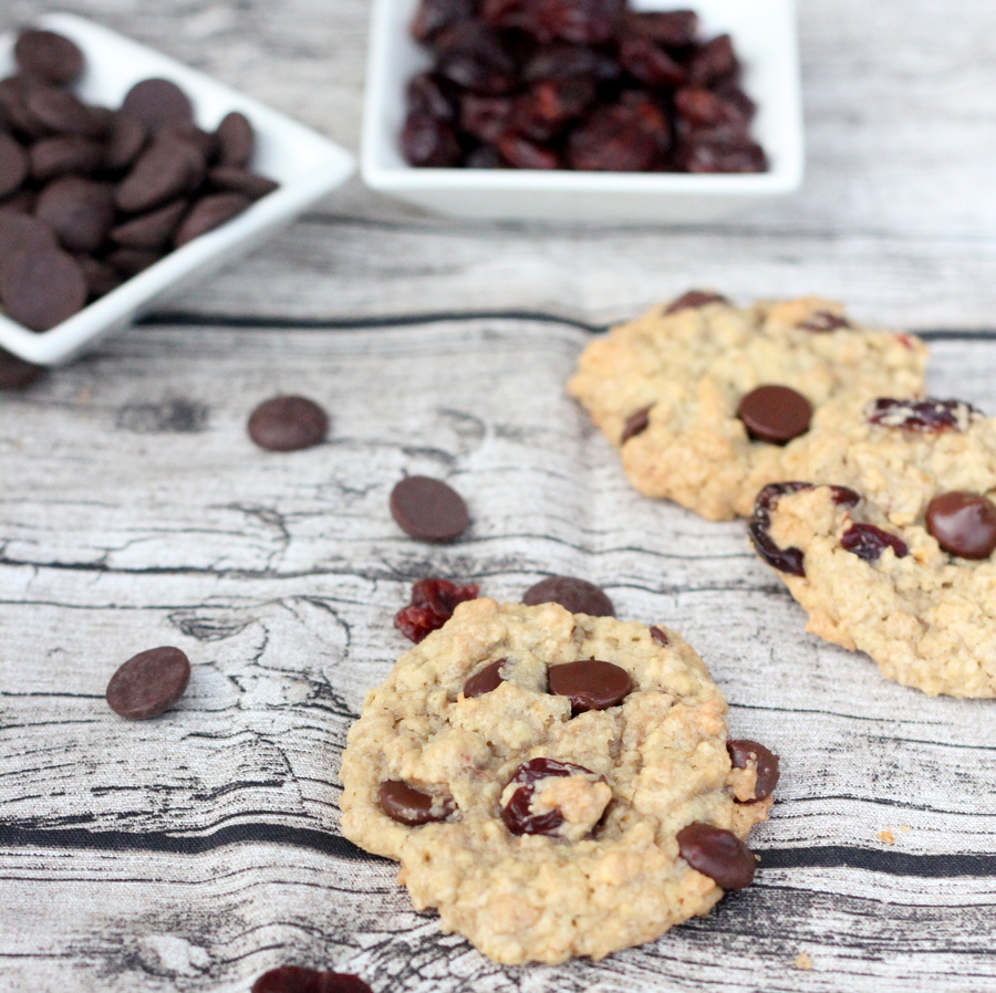 the most delicious oatmeal cookie recipe (with dark chocolate and tart cherries)