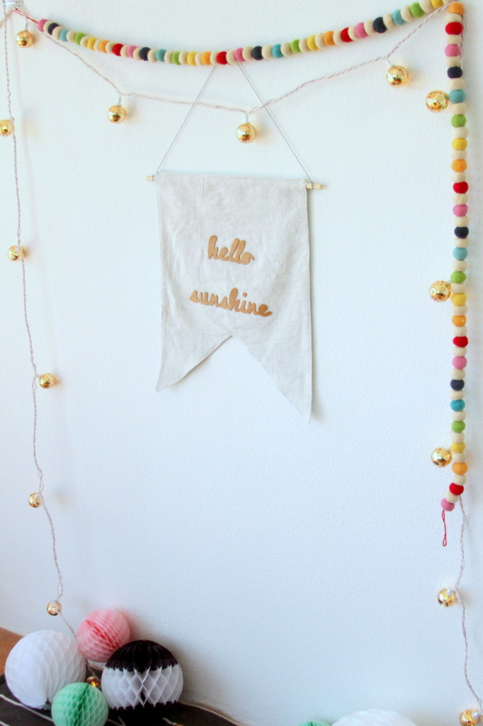 handmade Christmas- DIY flag banner gift idea (easy to customize, even easier to put together!)