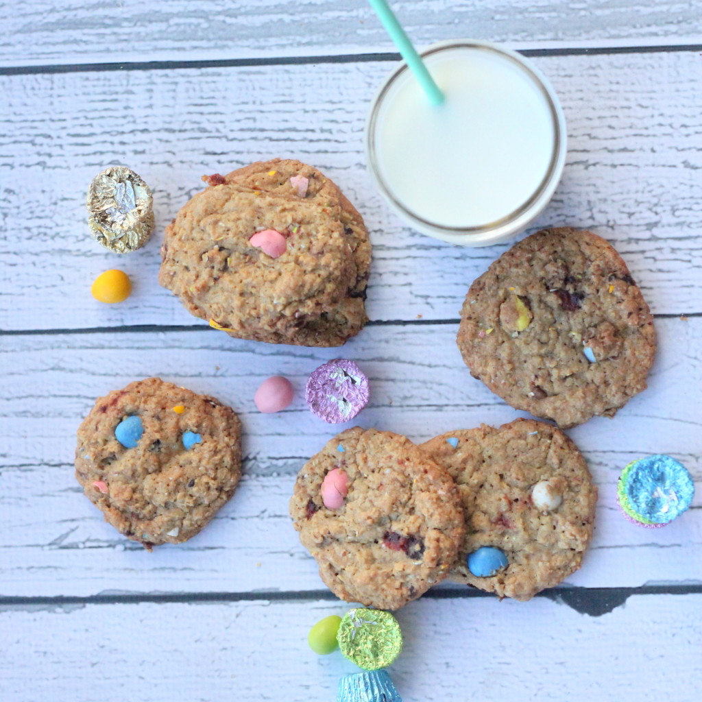 Looking for the perfect Easter treat (or just a great way to use up a pile of Easter candy)? Look no further than these loaded Easter candy oatmeal cookies!