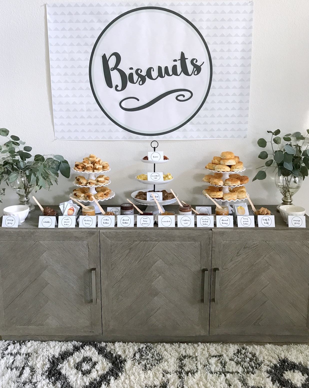 mountain-y bear party- biscuit bar