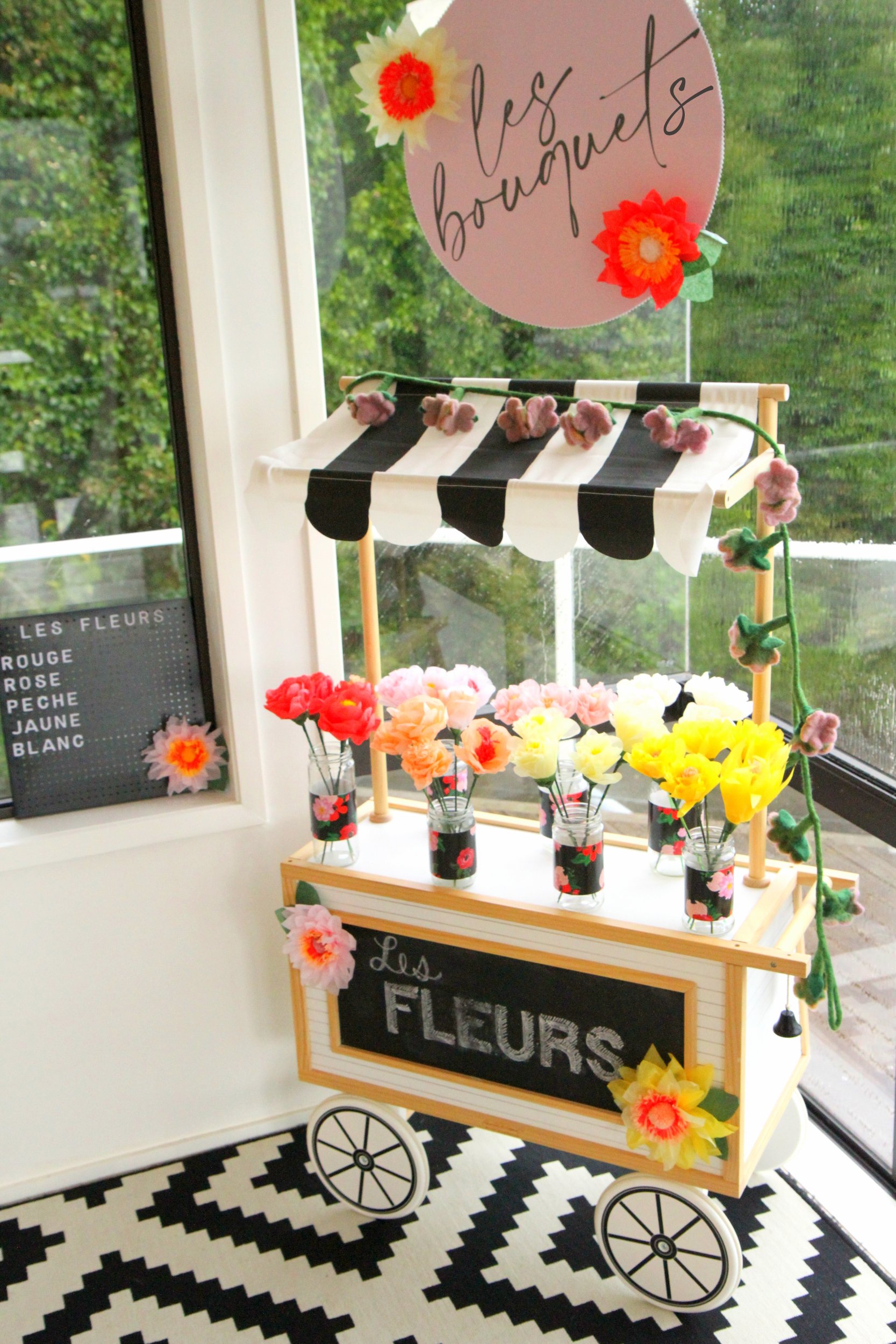 build your own paper bouquet station