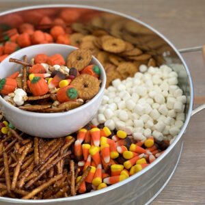 fall snack mix- pumpkin munch (or scarecrow crunch or monster mix!)