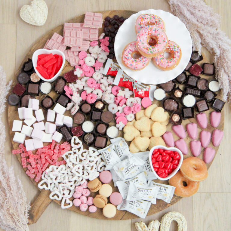 valentine’s day dessert charcuterie board (and a list of treat ideas)