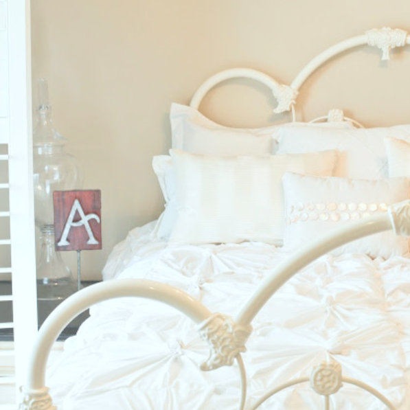 anthropologie inspired knotted bedding part 2 (putting it all together)
