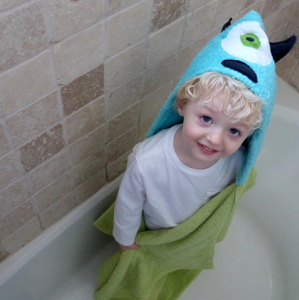 how to make a monster hooded towel