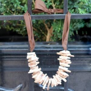 anthropologie inspired necklace tutorial