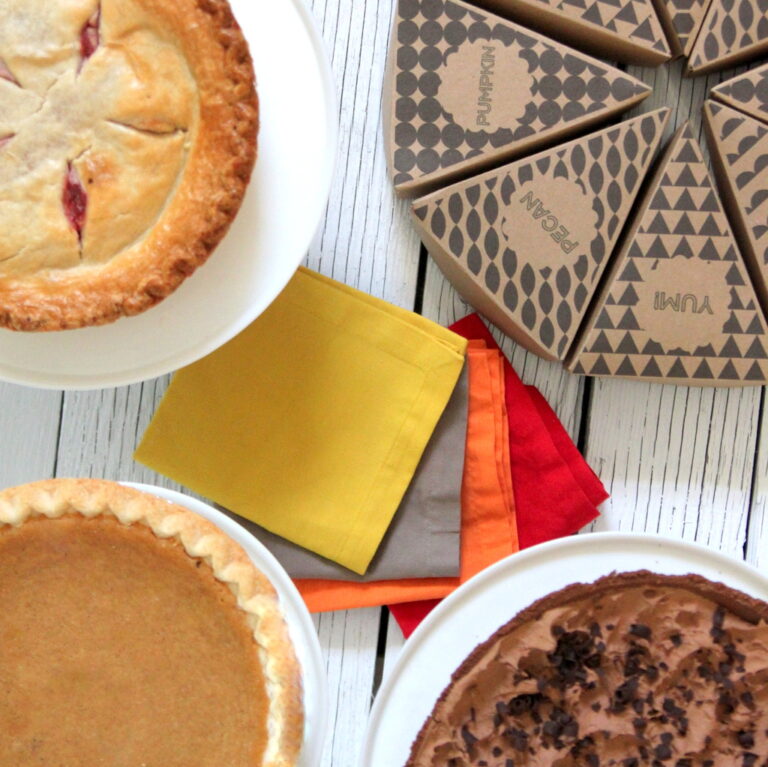 holiday party favors- pie boxes (with free printable files)