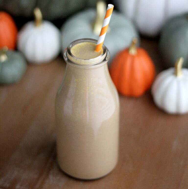iced pumpkin spice lattes for a crowd